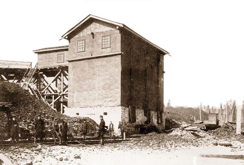 Файл:Семеновская копь, погрузочный бункер 1906 г.jpg